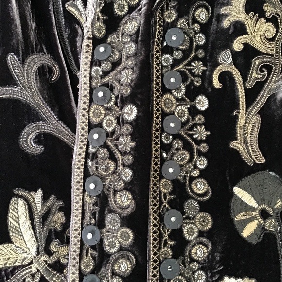 Fabulous dark brown embroidered short velvet jacket size 8 (fits size 6) NWT - Picture 9 of 9